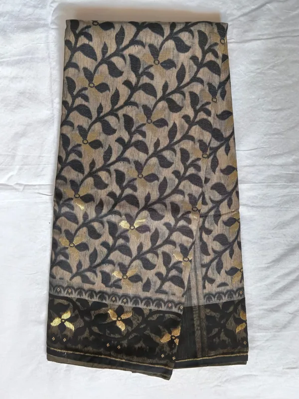Beige_Botanical_Print_Saree_For_Women