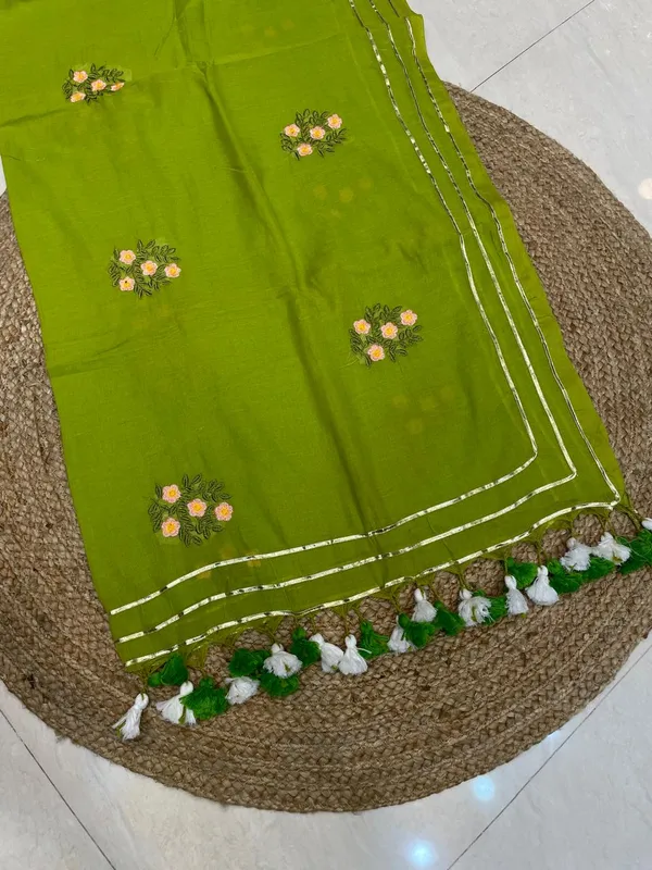 Green_Embroidered_Dupatta_for_Women