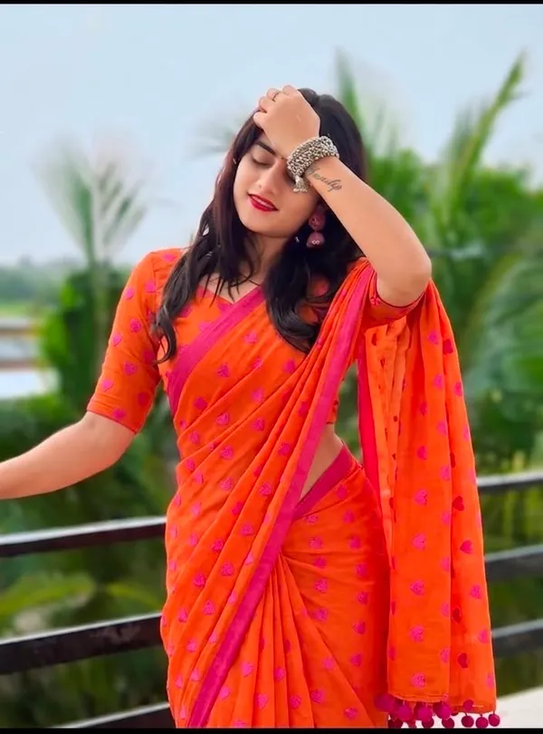 Orange_Printed_Saree_for_Women