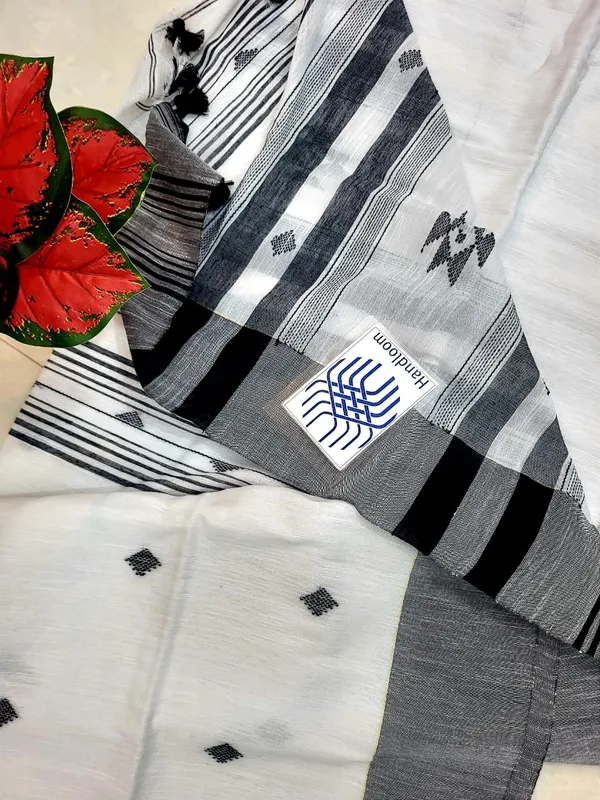 White_Black_Handloom_Striped_Saree_for_Women