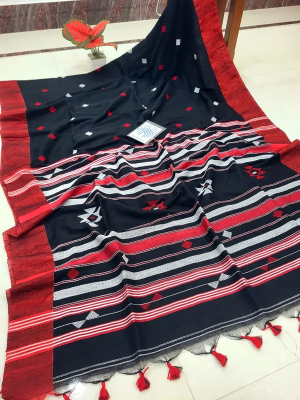 Black_Patterned_Saree_for_Women