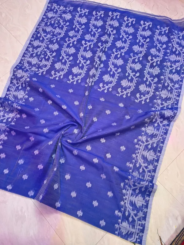 Blue_Patterned_Saree_for_Women