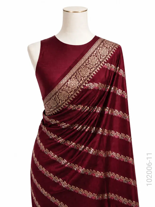 Katan_Silk_Zari_Work_Diagonal_Stripe_Banarasi_Saree