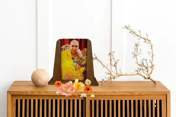 Guru_Ji_Swaroop_Table_Decoration_For_Office_Desk|Office,Home_Temple_|_Shop_|Hotel_|_Reception_Etc.