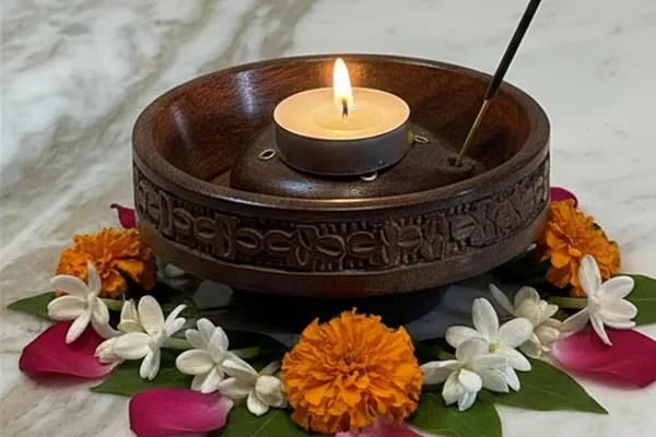 Premium_Agarbatti_Stand_for_Puja|_Wooden_Incense_Stick_Bowl_with_ash_Catcher_for_Home_Office_for_Puja_|_Agarbatti_Stand_|_Puja_Room_|_Meditation_|_Aromatherapy_&_Relaxation