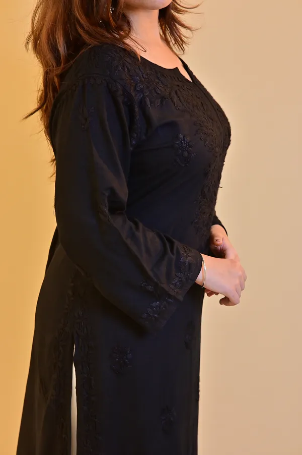 Black_Rayon_Straight_Kurta_For_Women