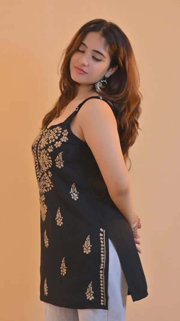 Black_Rayon_Straight_Fit_Kurti_For_Women