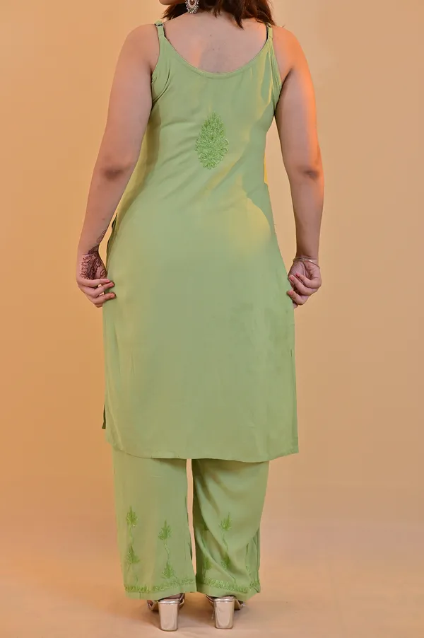 Green_Rayon_Sleeveless_Embroidered_Kurta_Set_For_Women