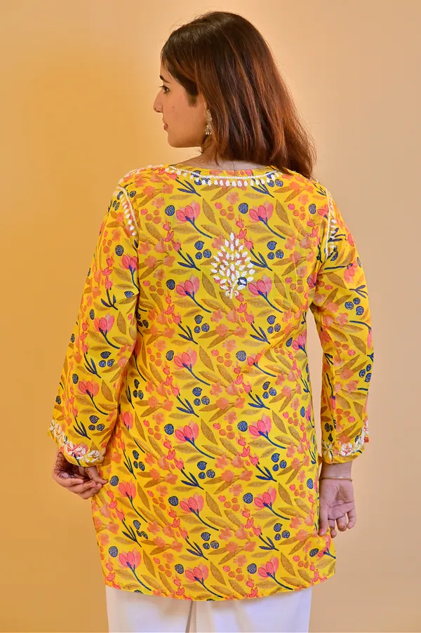Yellow_Mulmul_Straight_Kurta_For_Women