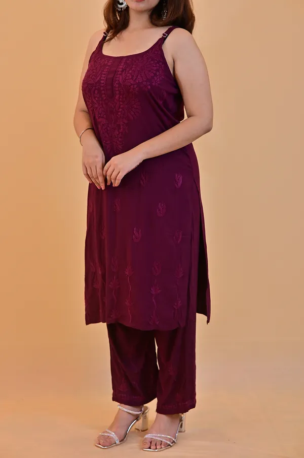 Maroon_Embroidered_Kurta_Set_For_Women