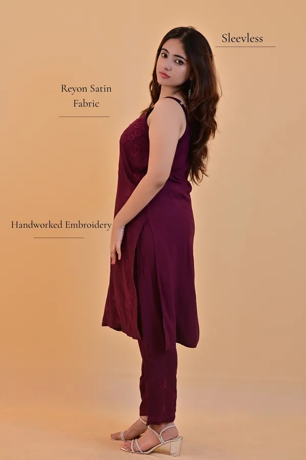 Maroon_Embroidered_Kurta_Set_For_Women