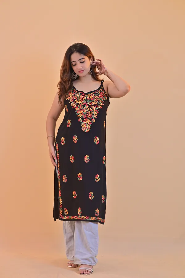 Black_Rayon_Sleeveless_Kurta_For_Women