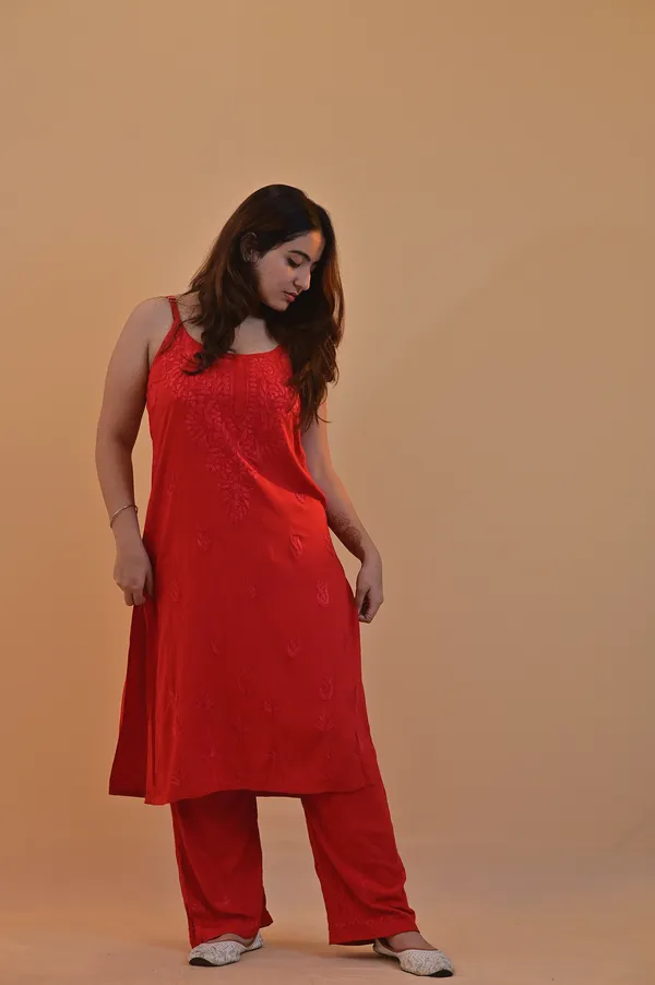 Red_Sleeveless_Kurta_Set_For_Women