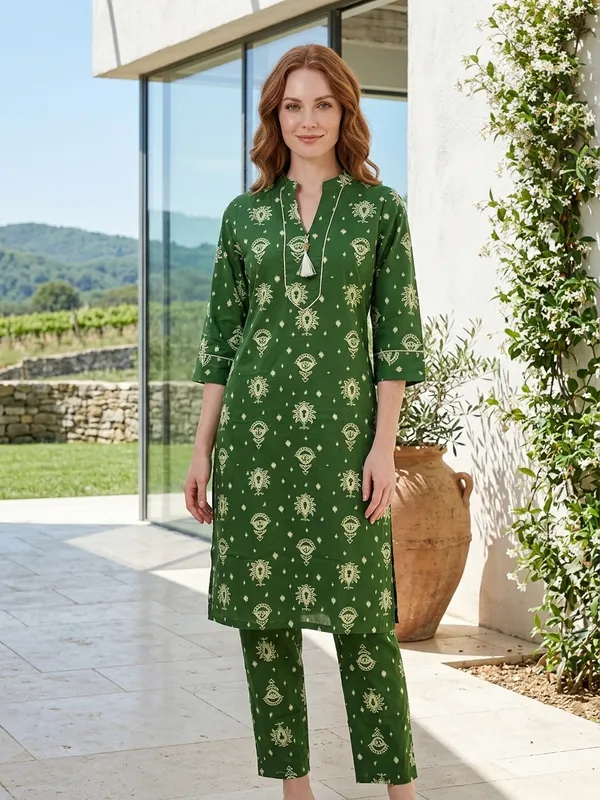 Green_cotton_Kurta_Set_For_Women