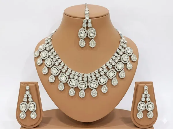Silver_Alloy_Traditional_Layered_Necklace_Earrings_Maang_Tikka_Set_For_Women
