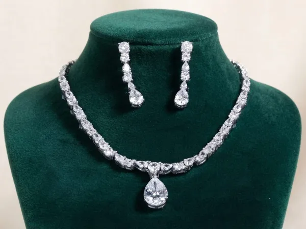 Silver_Alloy_Cubic_Zirconia_Teardrop_Necklace_Earrings_Set_For_Women