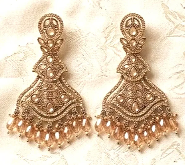 Gold_Alloy_Chandelier_Teardrop_Drop_Earrings_For_Women