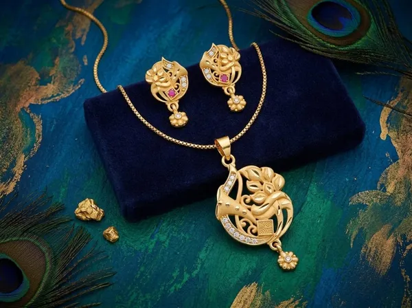 Golden_Alloy_Openwork_Necklace_And_Earrings_Set_For_Women
