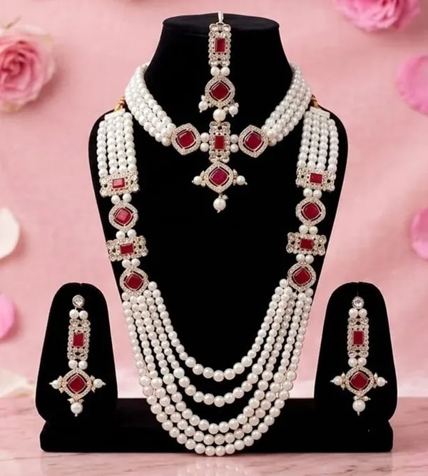 Pearl_White_Red_Alloy_Bridal_Beaded_Necklace_Earrings_Maang_Tikka_Set_For_Women