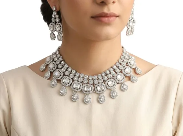 Silver_Alloy_Traditional_Layered_Necklace_Earrings_Maang_Tikka_Set_For_Women