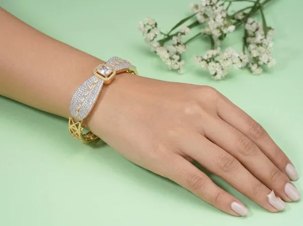 Gold_Silver_Alloy_Crystal_Bow_Open_Cuff_Bangle_Bracelet_For_Women
