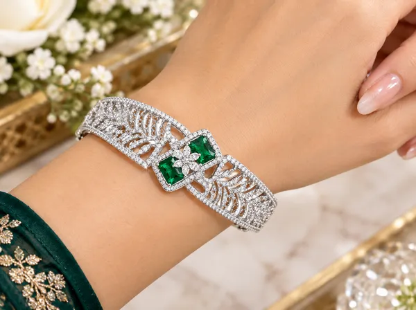 Luxurious_handcrafted_Elegant_Sapphire_and_American_Diamond_Bracelet