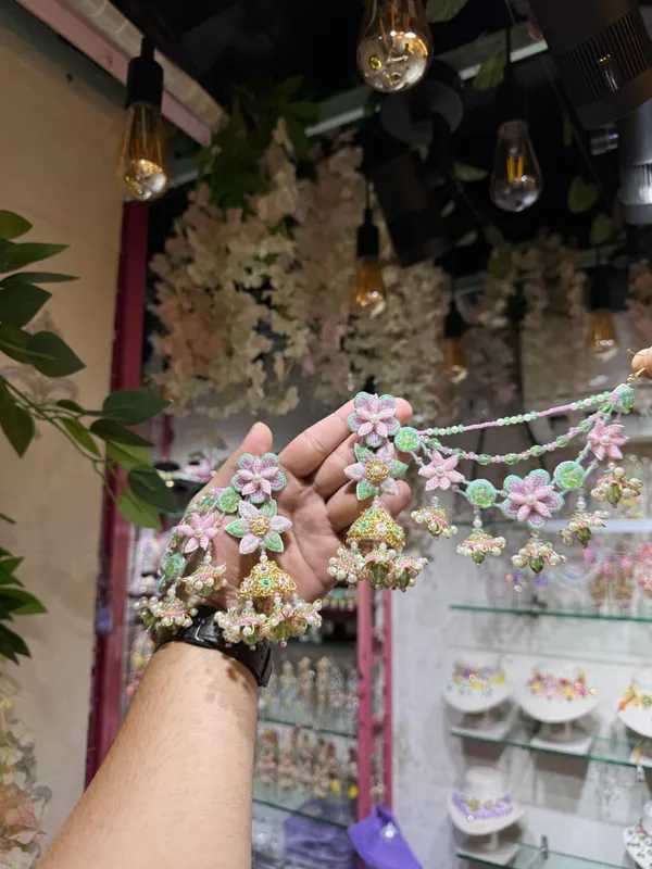 Pastel_Beaded_Floral_Earring_with_earchains_for_Women