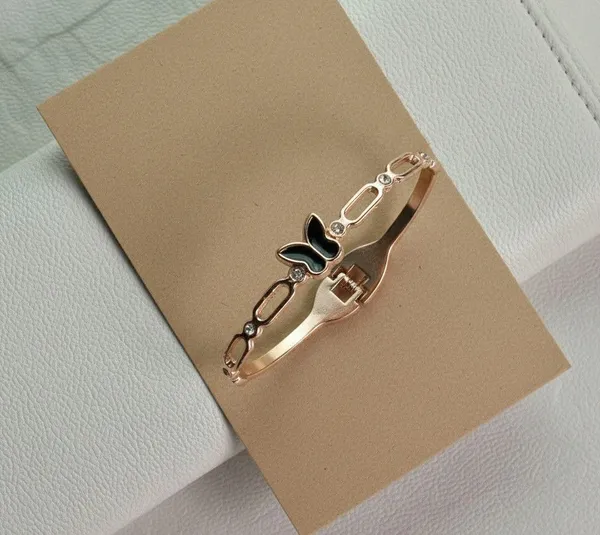 Rose_Gold_Butterfly_Bracelet_for_Women