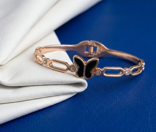 Rose_Gold_Butterfly_Bracelet_for_Women