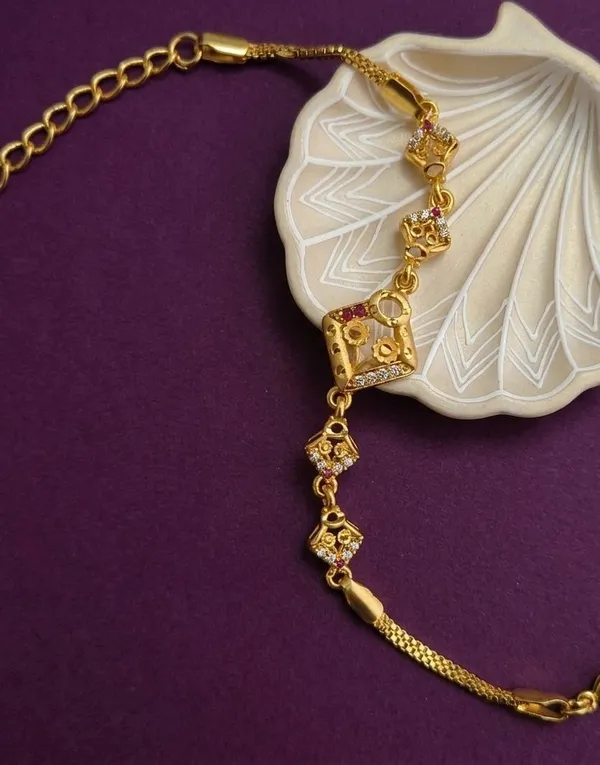 Gold_Tone_Stone_Embellished_Bracelet_for_Women