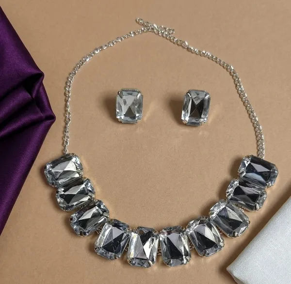 Silver_Tone_Crystal_Necklace_Set_for_Women