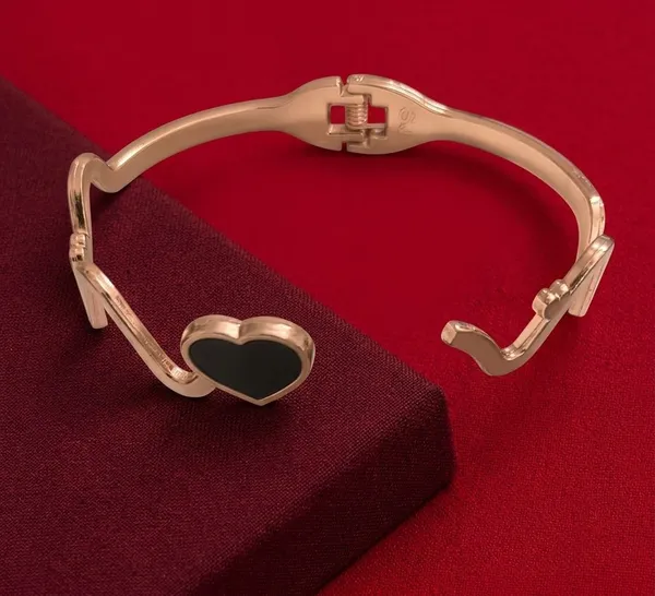 Rose_Gold_Metal_Heart_Cuff_Bracelet_for_Women