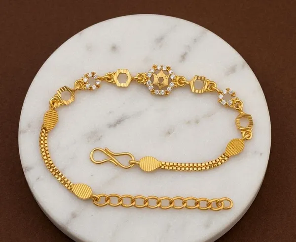 Gold_Tone_Geometric_Link_Bracelet_for_Women