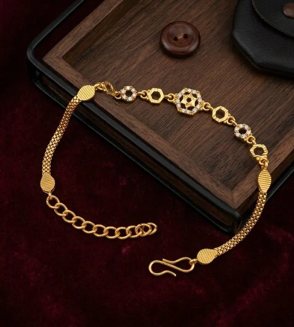 Gold_Tone_Geometric_Link_Bracelet_for_Women