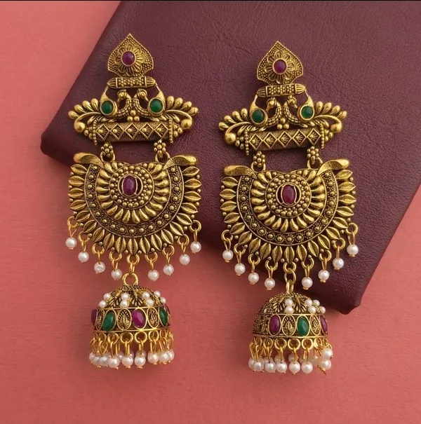 Gold_Tone_Traditional_Jhumka_Earrings_for_Women