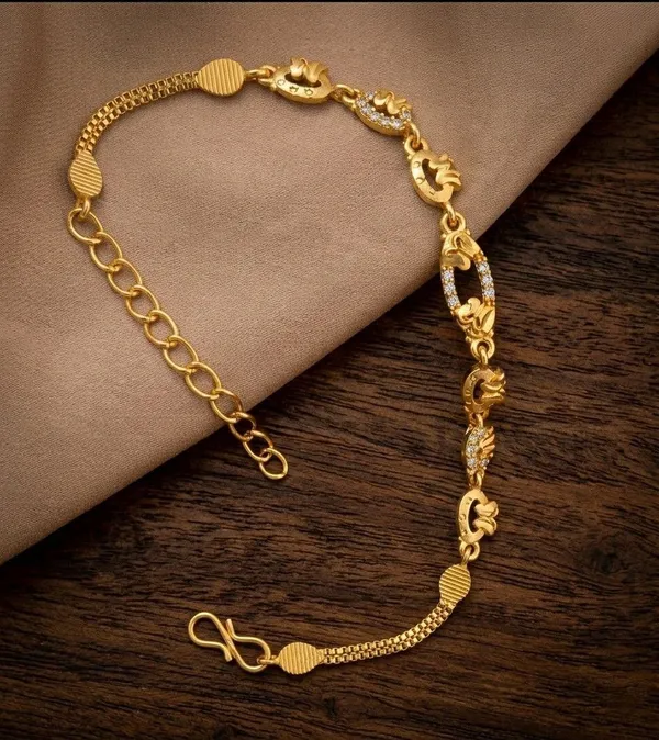 Gold-Tone_Designer_Bracelet_for_Women