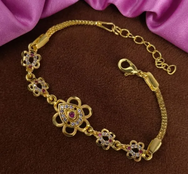 Gold-Toned_Floral_Bracelet_for_Women