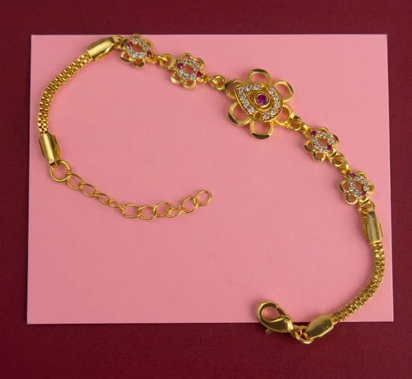 Gold-Toned_Floral_Bracelet_for_Women