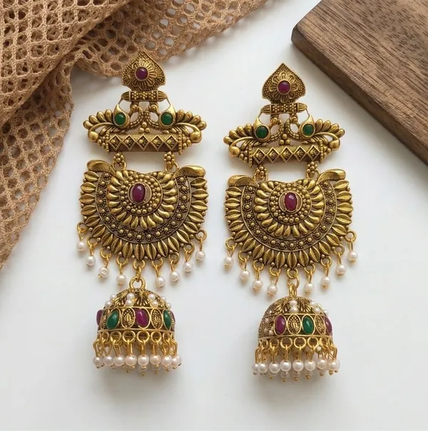 Gold_Tone_Traditional_Jhumka_Earrings_for_Women