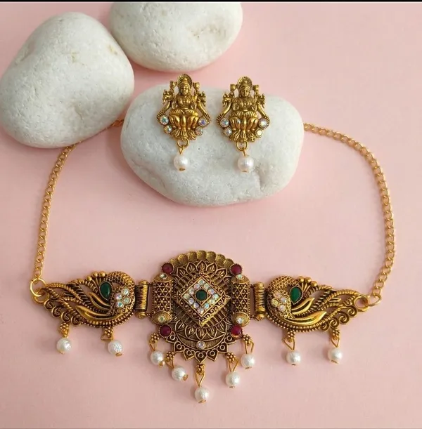 Gold_Tone_Traditional_Choker_Necklace_Set_for_Women