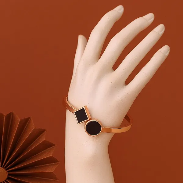 Rose_Gold_Geometric_Bracelet_for_Women