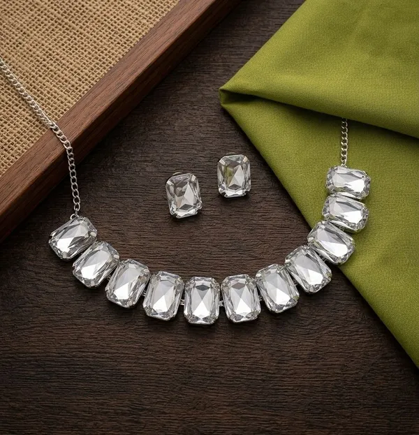 Silver_Tone_Crystal_Necklace_Set_for_Women