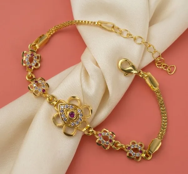 Gold-Toned_Floral_Bracelet_for_Women