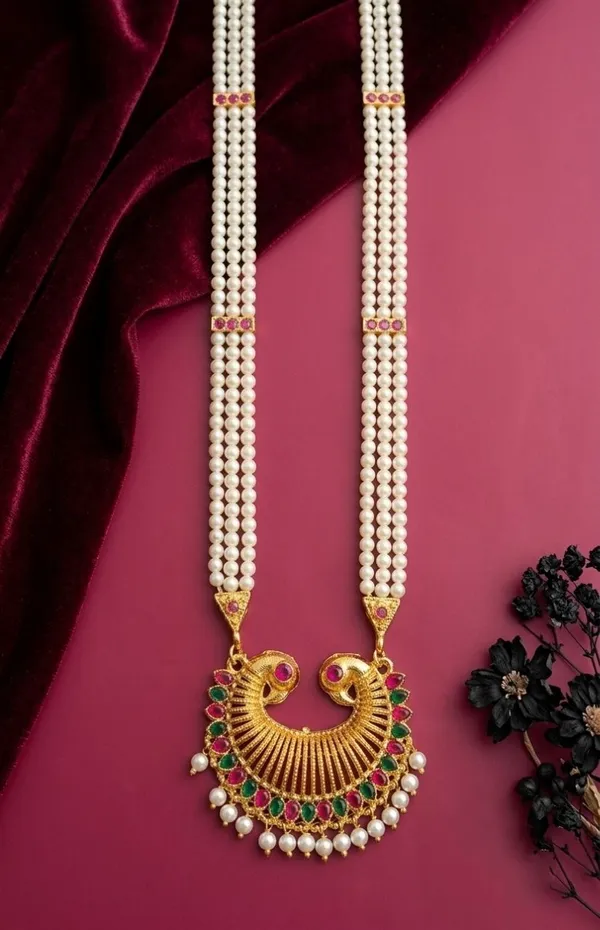 Gold_Brass_Pearl_Strand_Peacock_Pendant_Necklace_For_Women