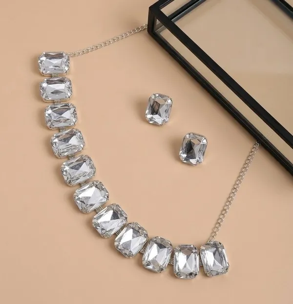 Silver_Tone_Crystal_Necklace_Set_for_Women