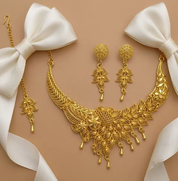 Gold_Tone_Floral_Necklace_And_Earrings_Set_for_Women