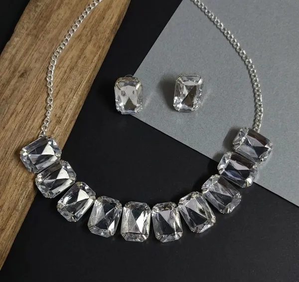 Silver_Tone_Crystal_Necklace_Set_for_Women