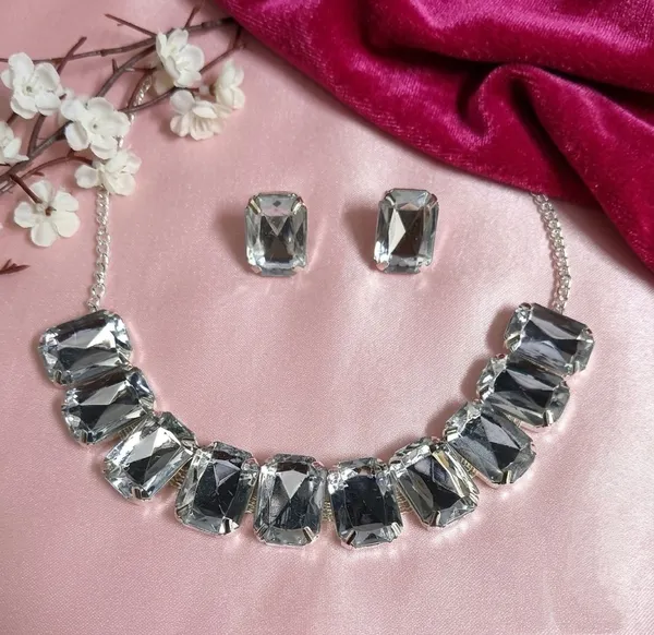 Silver_Tone_Crystal_Necklace_Set_for_Women