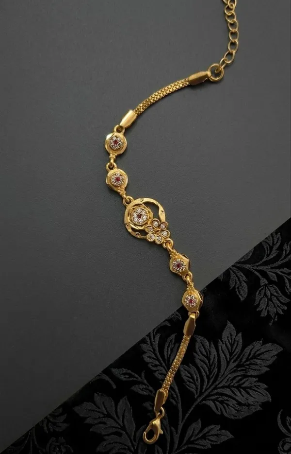 Gold-Tone_Floral_Design_Bracelet_for_Women