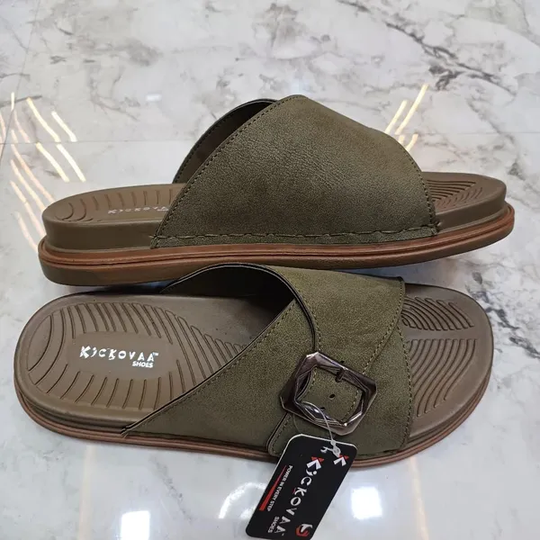 Olive_Synthetic_Leather_Textured_Cross_Strap_Buckle_Sandals_For_Men